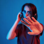 Prints, mensagens e gravações como prova de violência doméstica